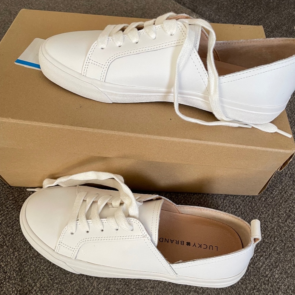 Lucky Brand Womens Dansbey White Fashion Sneaker Size 7 Medium (B, M)!